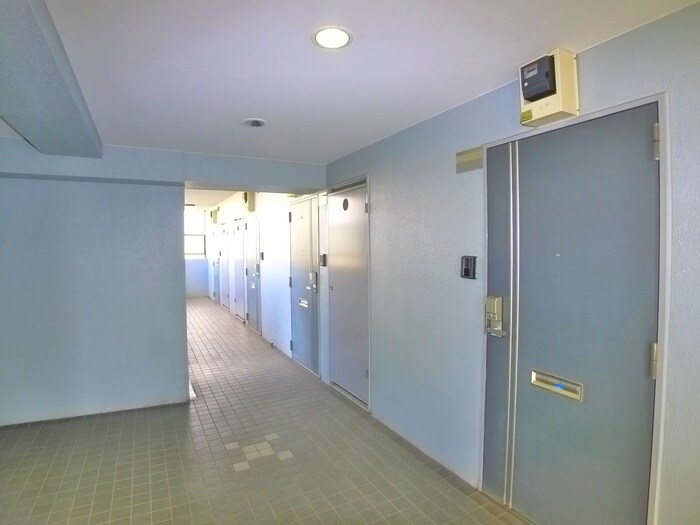 イイノガ－デンビルの物件外観写真