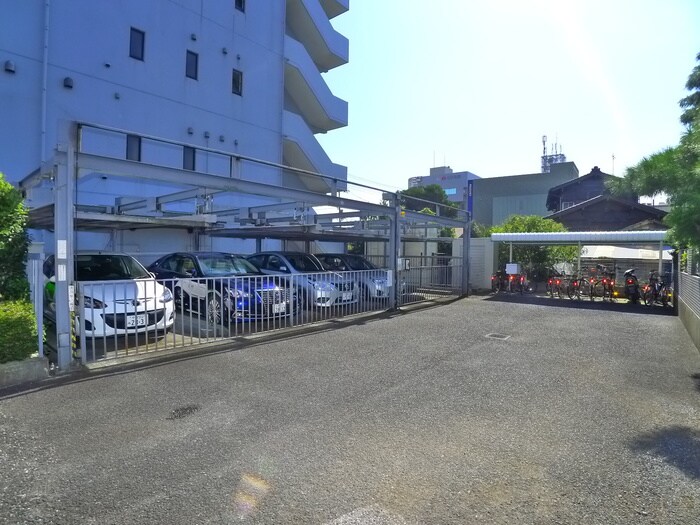 イイノガ－デンビルの物件外観写真