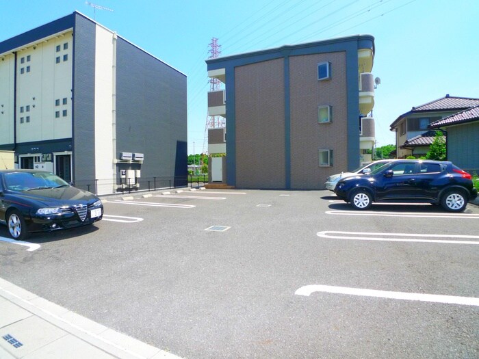 フィオ－レⅤの物件外観写真