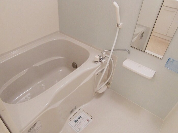 フィオ－レⅤの物件内観写真