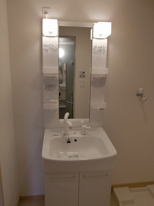 フィオ－レⅤの物件内観写真