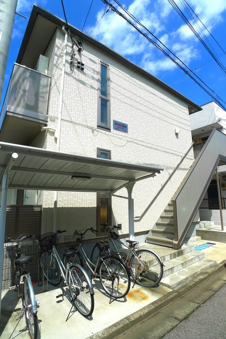 Maizon Blancの物件外観写真