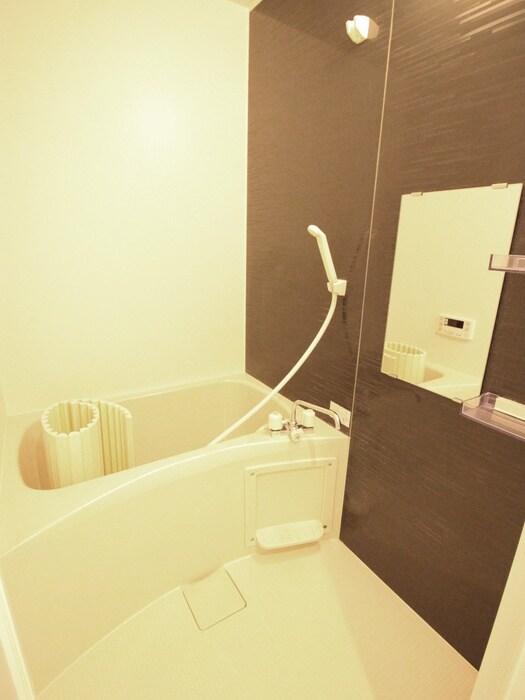 ホワイトレジデンスの物件内観写真