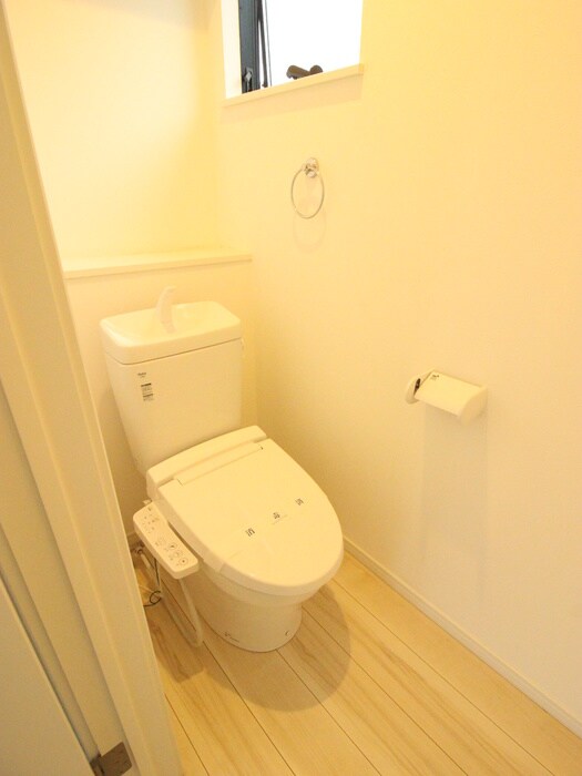 ホワイトレジデンスの物件内観写真