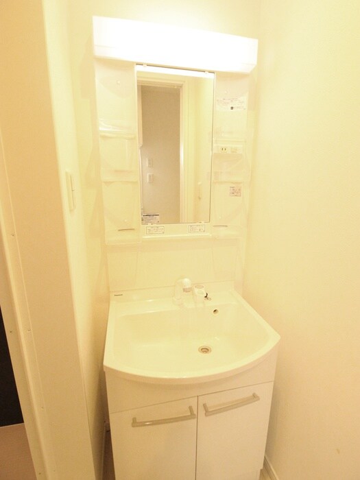 ホワイトレジデンスの物件内観写真