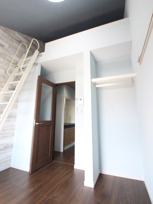 木洩れ日と珈琲の「sentiero」の物件内観写真