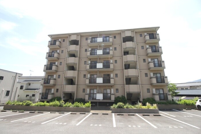 グレイスコートの物件外観写真