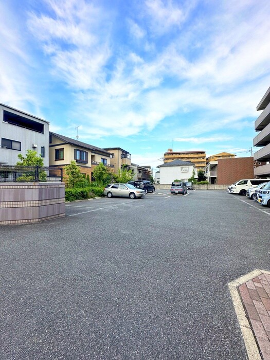 ピエ－ル草加の物件外観写真