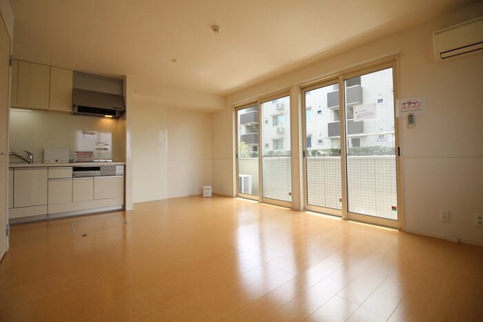 コモレビ大蔵Ｅ棟の物件内観写真