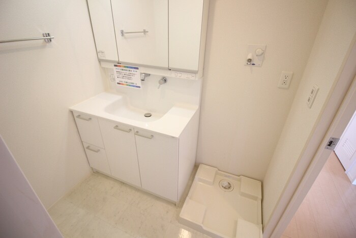 コモレビ大蔵Ｅ棟の物件内観写真