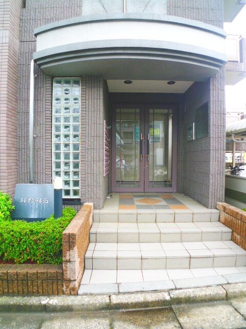 エレガンラルジュの物件外観写真