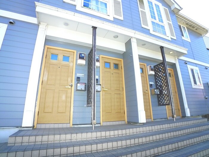 プリムヴェールの物件外観写真