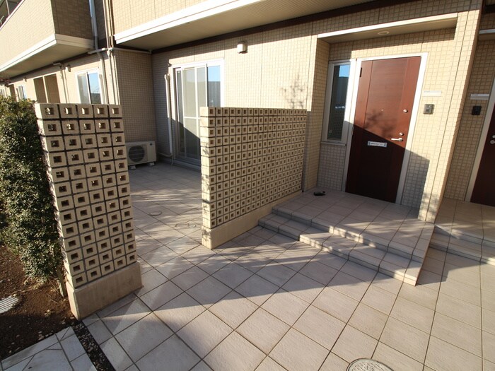 コモレビ大蔵Ｓ棟の物件外観写真