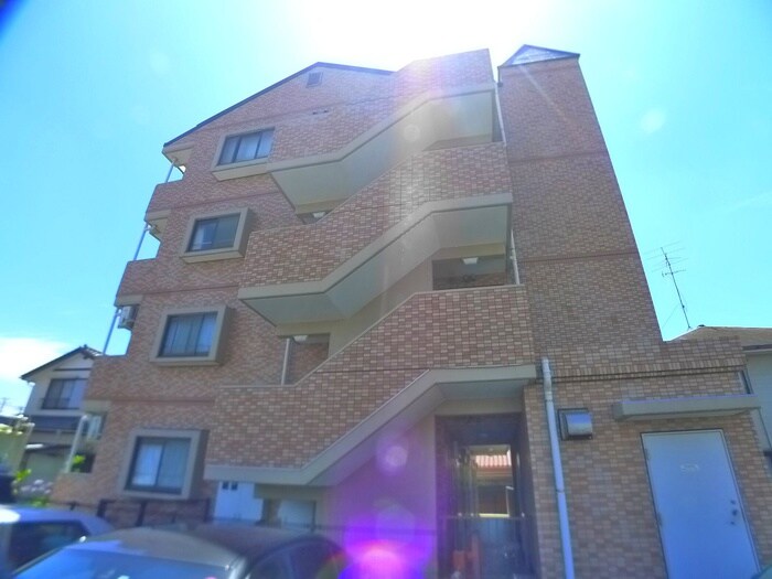 ドエル末広の物件外観写真