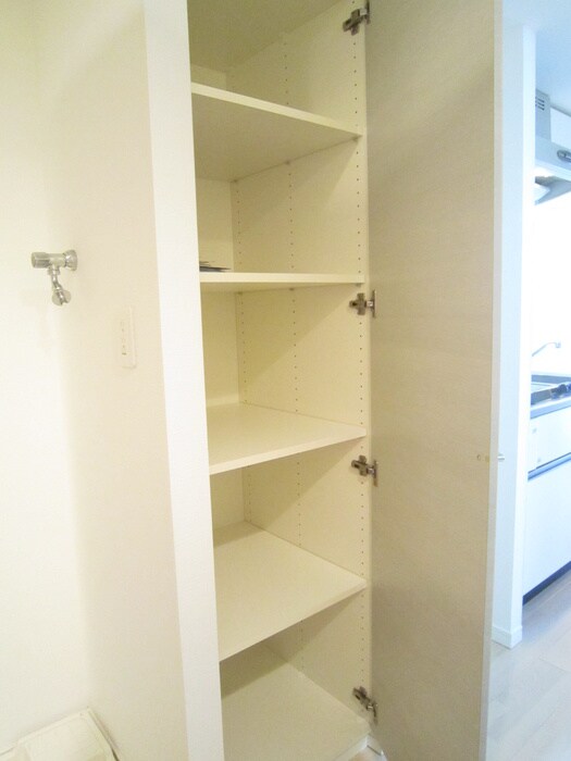 千葉ポ－トイ－ストの物件内観写真