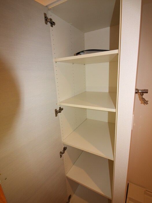 千葉ポ－トイ－ストの物件内観写真