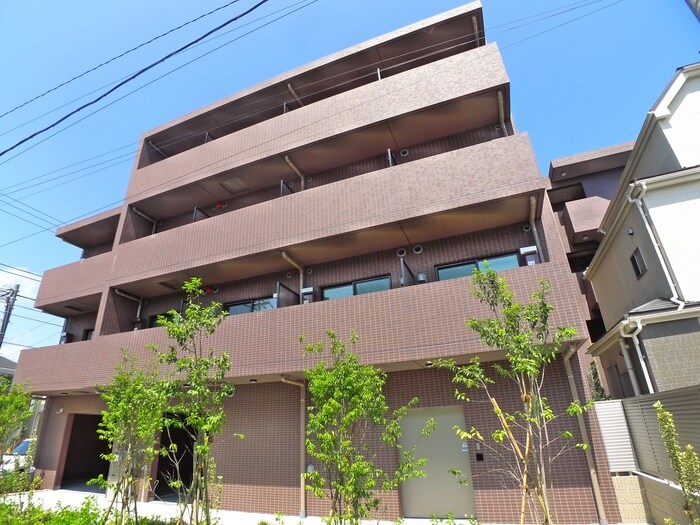 ブライズ高砂の物件外観写真