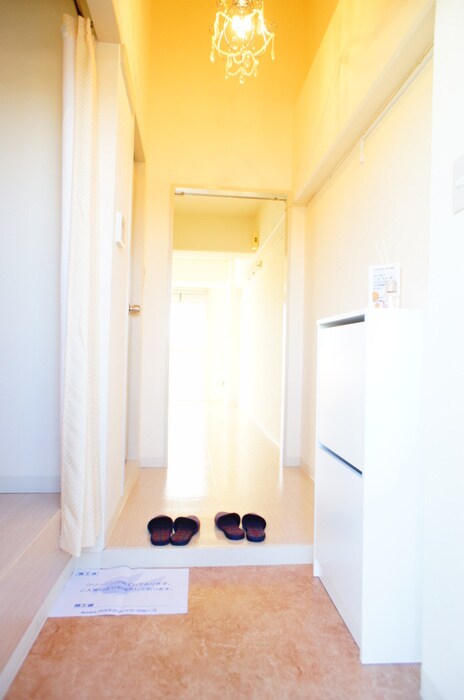 ピアチェ－レヴィ－ナの物件内観写真