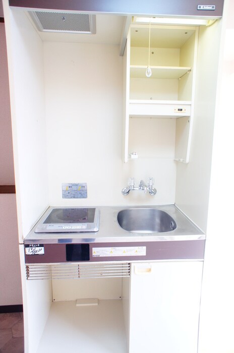 ピアチェ－レヴィ－ナの物件内観写真