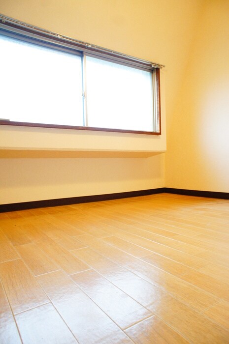 ピアチェ－レヴィ－ナの物件内観写真