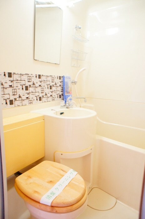 ピアチェ－レヴィ－ナの物件内観写真