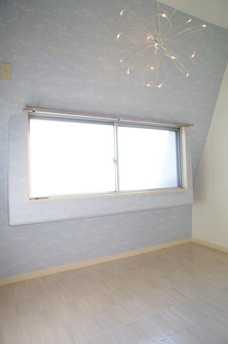 ピアチェ－レヴィ－ナの物件内観写真