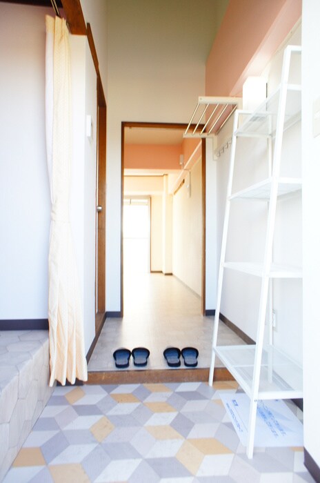 ピアチェ－レヴィ－ナの物件内観写真