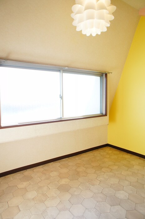 ピアチェ－レヴィ－ナの物件内観写真