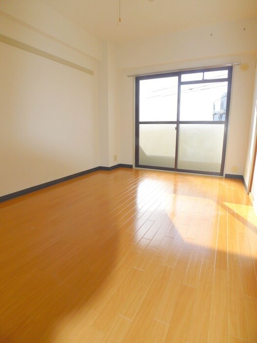 ジュネシオン大熊１の物件内観写真