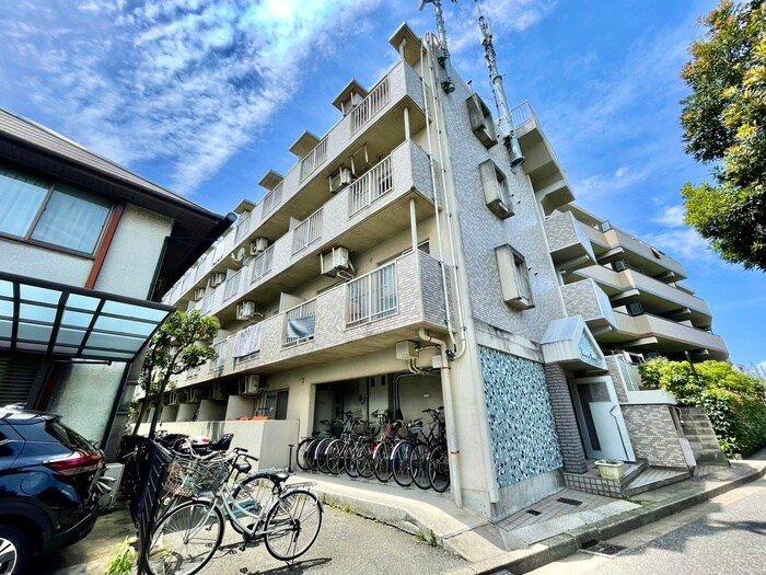 アボニン　サカエの物件外観写真