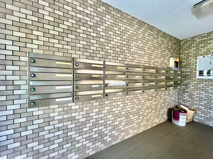 アボニン　サカエの物件外観写真