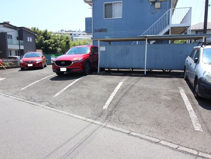 クレッセントハウスの物件外観写真