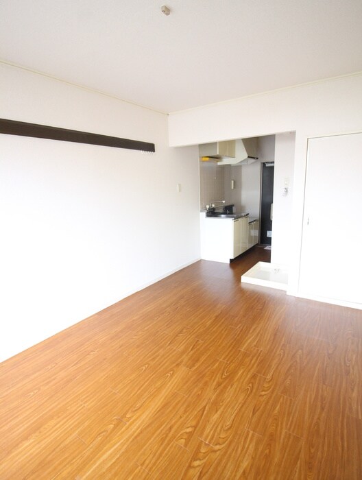 クレッセントハウスの物件内観写真