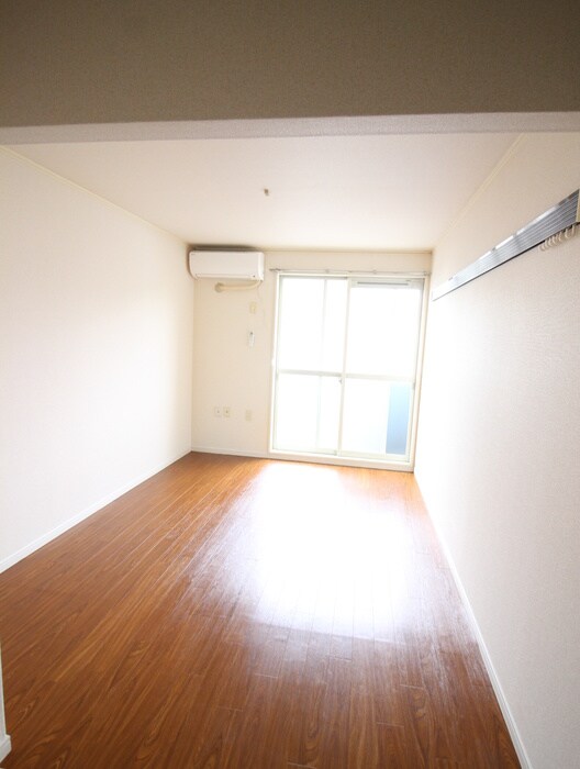 クレッセントハウスの物件内観写真