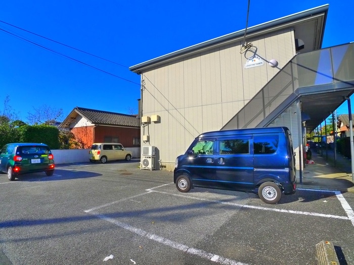 ジョリエ勝田台の物件外観写真