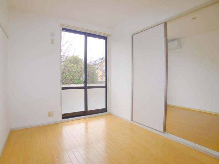 ジョリエ勝田台の物件内観写真