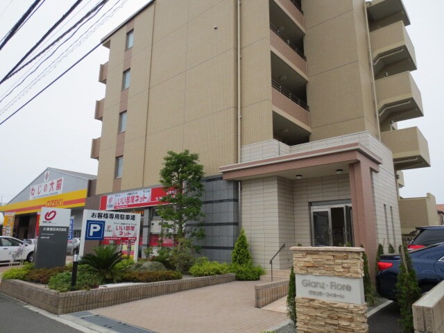 グランツ・フィオ－レの物件外観写真