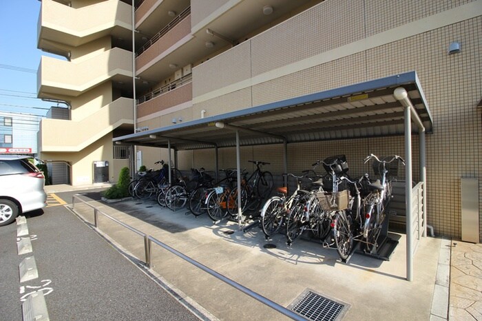 グランツ・フィオ－レの物件外観写真