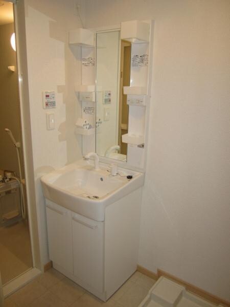 グランツ・フィオ－レの物件内観写真