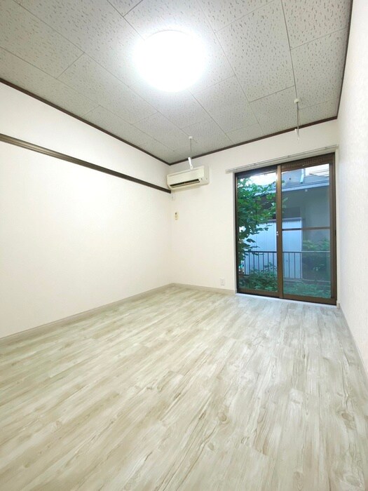 メゾン・カルガの物件内観写真