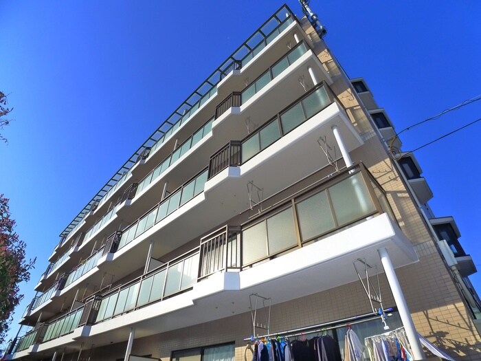 レジデンス松の木の物件外観写真