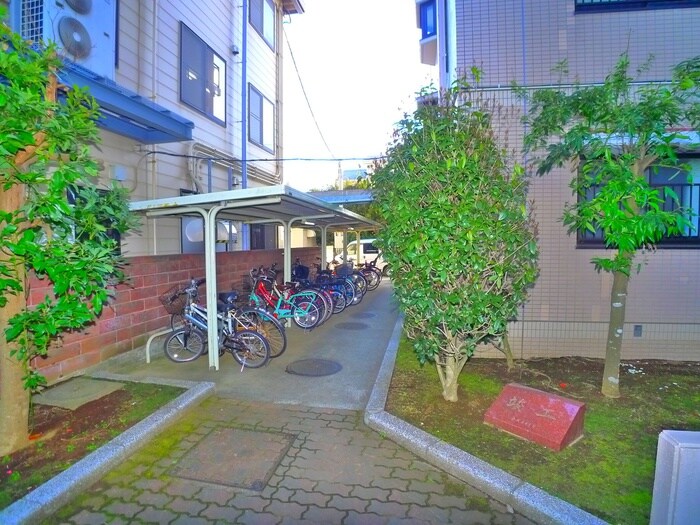 レジデンス松の木の物件外観写真