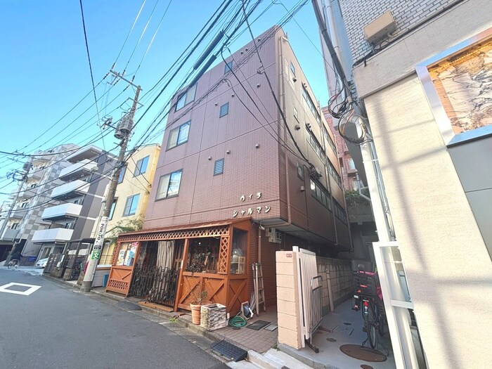 ヴィラ　シャルマンの物件外観写真