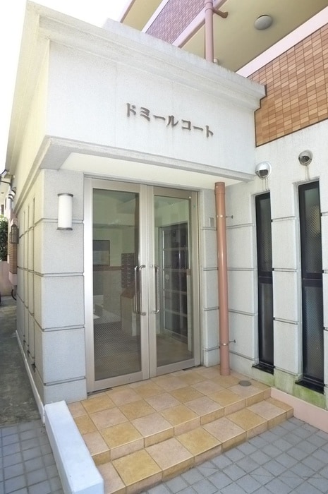 ドミ－ルコ－トの物件外観写真