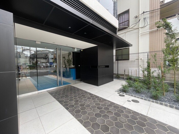 アジールコート町屋の物件外観写真