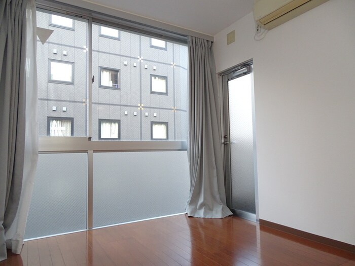 クインズビルの物件内観写真