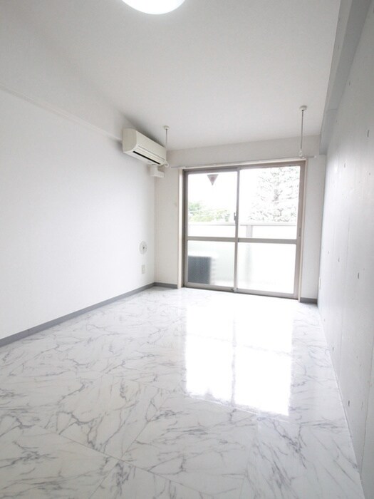 ヒルトップテラス下北沢の物件内観写真