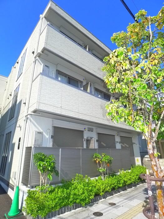 ルピナスAの物件外観写真