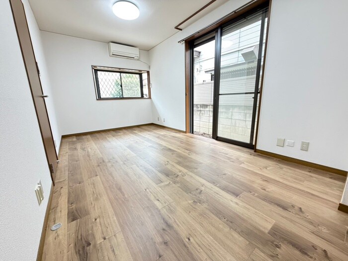 西大泉3丁目貸家の物件内観写真