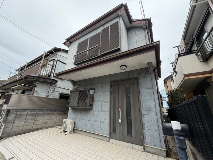 西大泉3丁目貸家の物件外観写真